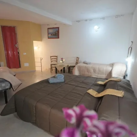 Bed and breakfast Alfa Quadro *