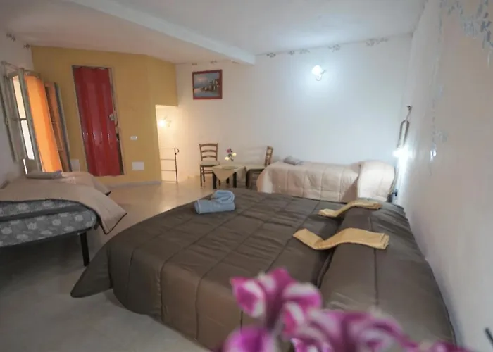 Bed and breakfast Alfa Quadro 4*